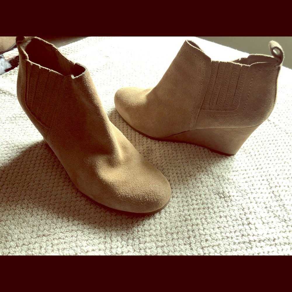 Dolce Vita Booties
